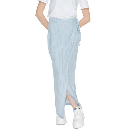 Vero Moda blue pinstripe wide-leg trousers with vertical stripes side slit and matching fabric tie at the waist