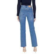 Vero Moda blue women’s denim jeans with classic straight-leg cut and subtle fading made from durable material