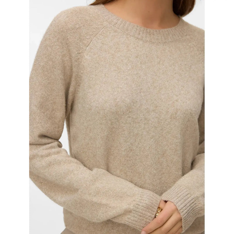 Vero Moda Beigefarbener Damenstrickpullover mit Strukturmuster, geripptem Rundhalsausschnitt und Bündchen aus weichem Material