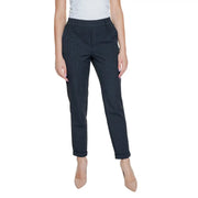 Vero Moda women black tailored trousers with plain front pockets straight-leg cut and rolled cuffs