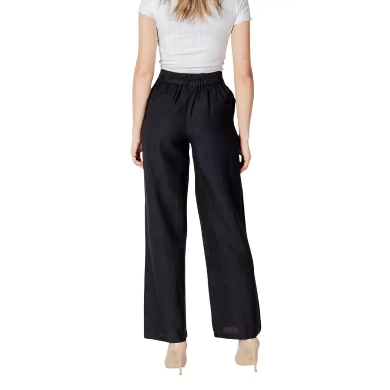 Black high-waisted wide-leg Vila clothes trousers with elastic waistband made of cotton linen viscose blend