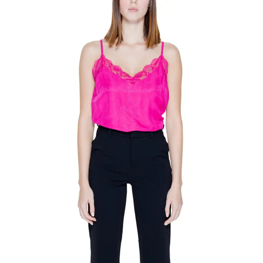 Vila Clothes women’s fuchsia viscose tank top with vibrant lace trim and delicate spaghetti straps in soft flowing fabric