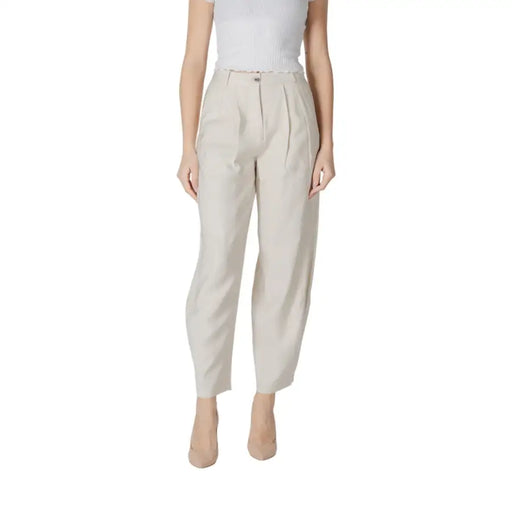 Beige high-waisted vila clothes women’s spring summer trousers with pleated front and tapered legs