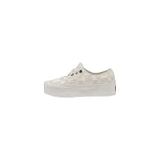 White checkered platform sneaker from Vans Women’s Pink Sneakers Fall/Winter Collection