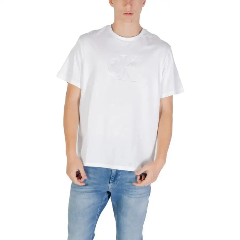 White crew neck T shirt displayed on a white background for product listing