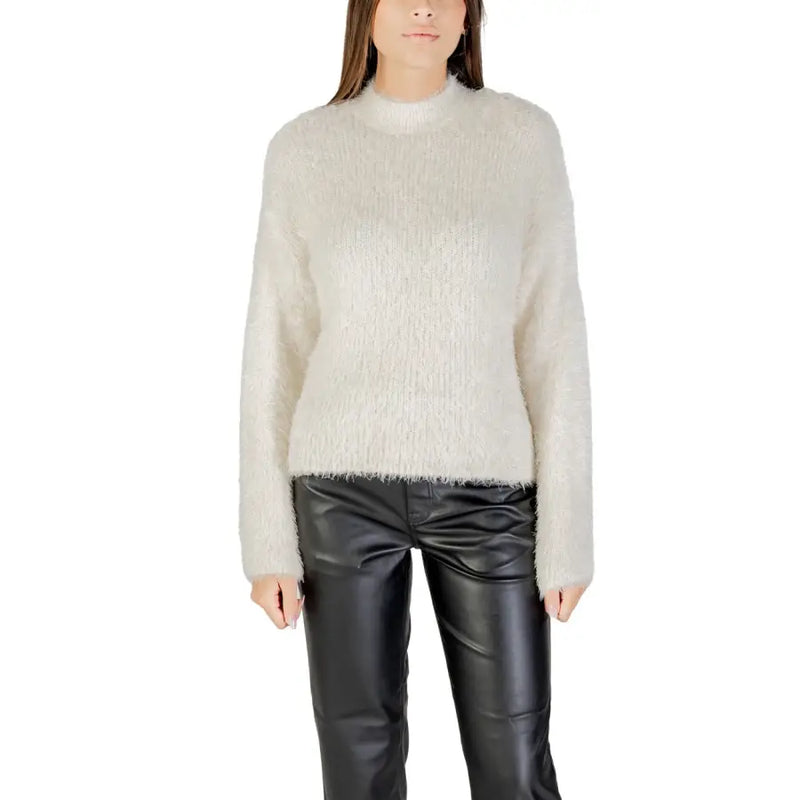 Weißer, langärmeliger Polyester-Strickpullover für Damen, weicher, cremefarbener, flauschiger Stehkragen