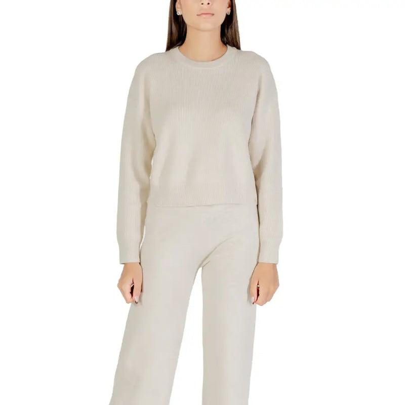 Weißer, langärmeliger, gerippter Strickpullover mit Rundhalsausschnitt für Damen, beige