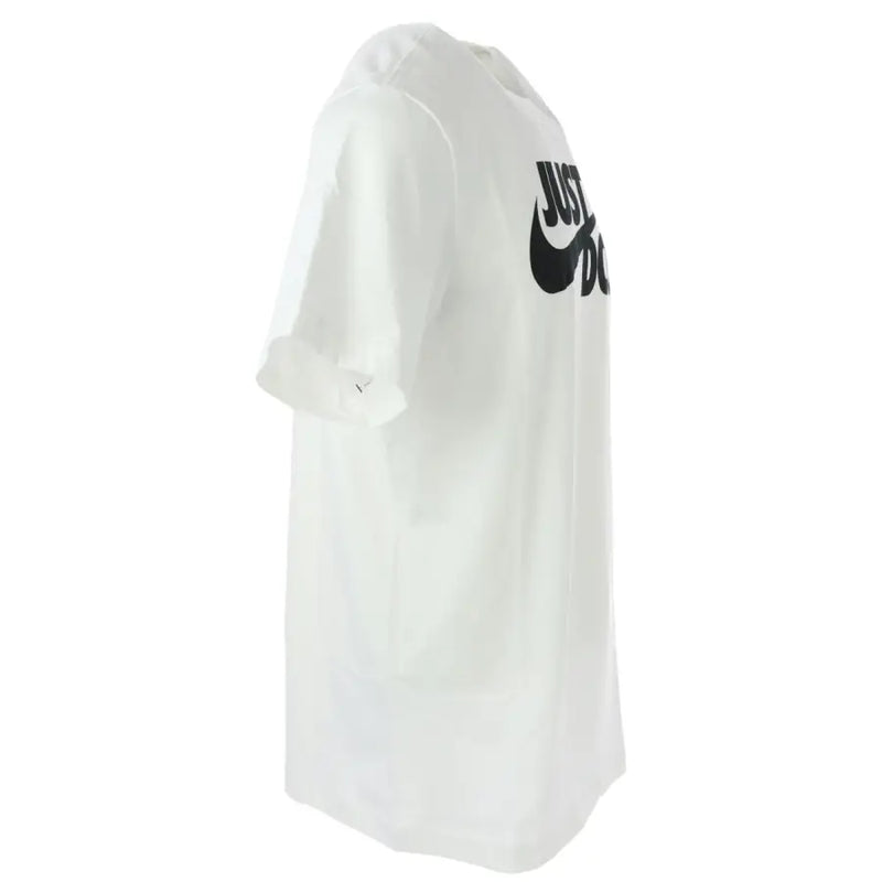 White Nike just do it t-shirt featuring a bold black logo across the chest in breathable cotton fabric