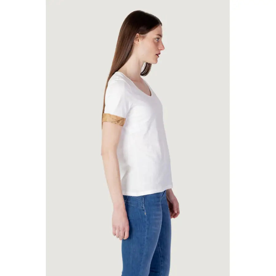 
                      
                        Alviero Martini Prima Classe women’s T-shirt with gold embroidered shoulder detail
                      
                    