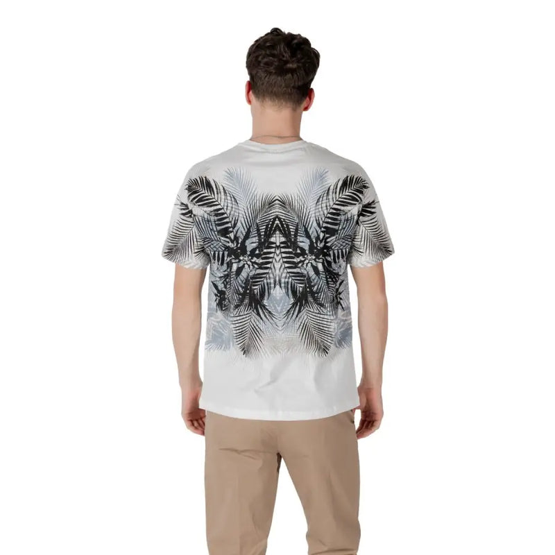 White short-sleeved t shirt with a bold black and gray palm leaf pattern on the back center radiating outward