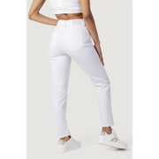 White women’s high-rise straight-leg jeans with subtle stitching for spring summer wear