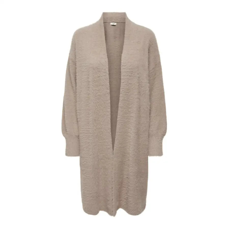 
                      
                        Woman in Jacqueline De Yong beige cardigan sweater - perfect fall and winter product
                      
                    