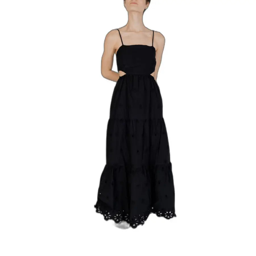 Urban style: Woman in Desigual black dress - Elegant and modern women’s clothing