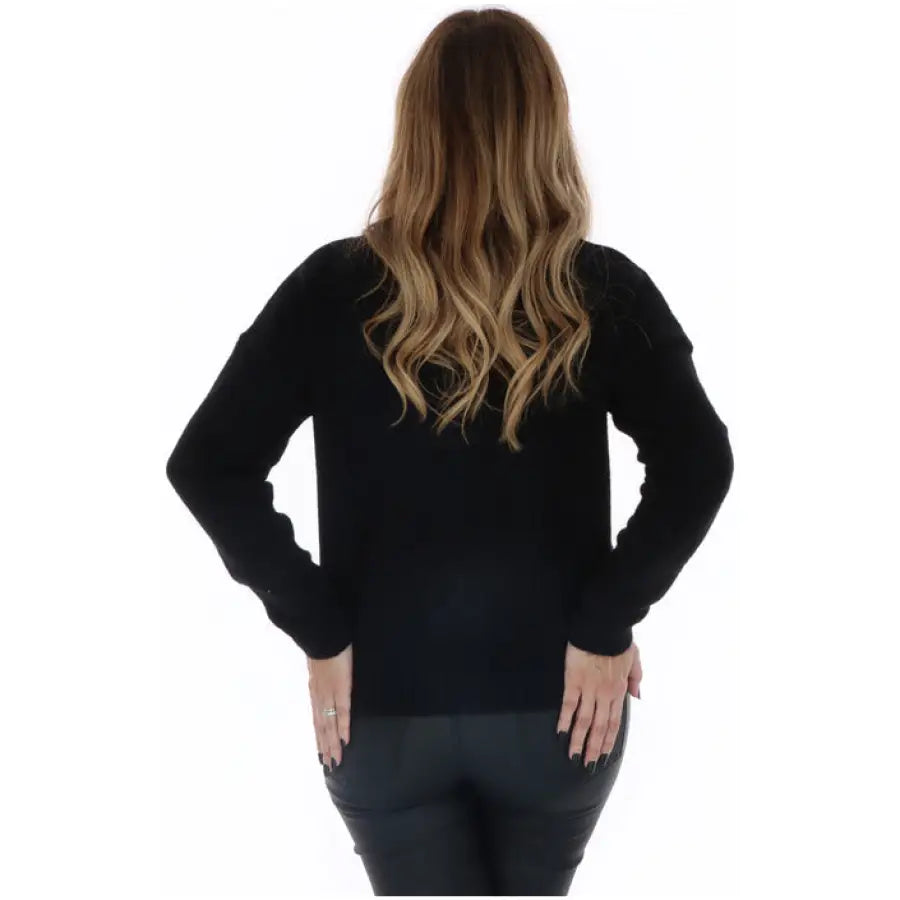
                      
                        Superdry Superdry Women Knitwear - Woman in black sweater and pants
                      
                    