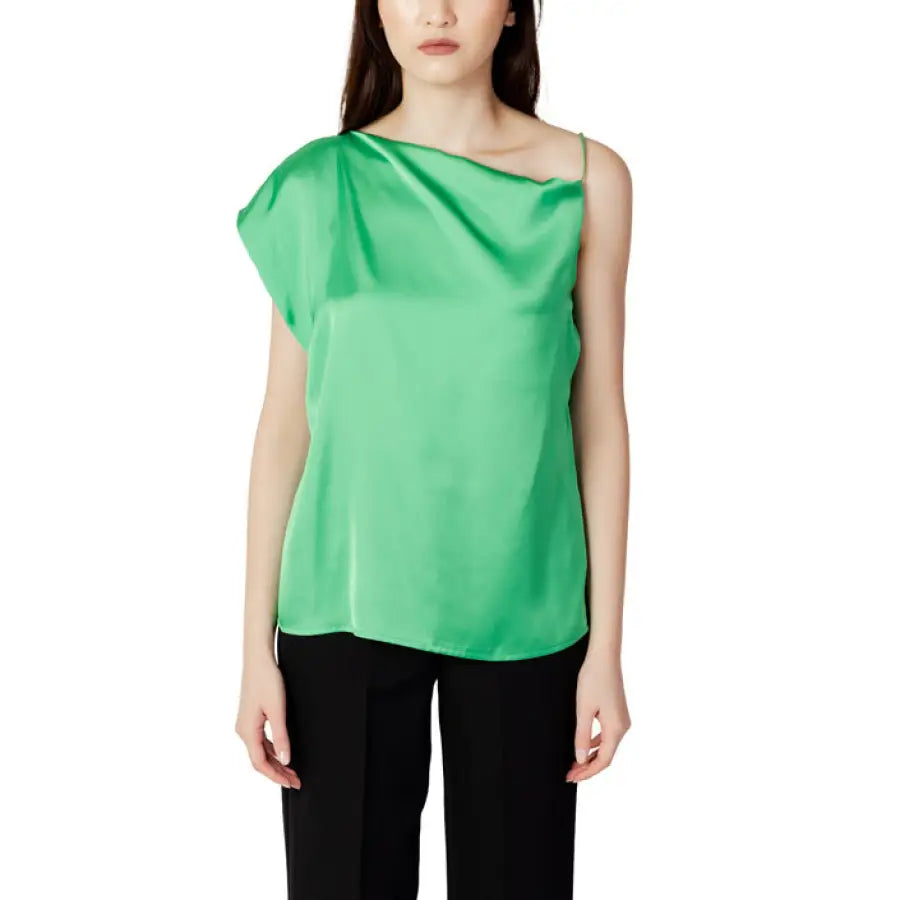 
                      
                        Hanny Deep - Women T-Shirt - green / XS - Clothing T-shirts
                      
                    