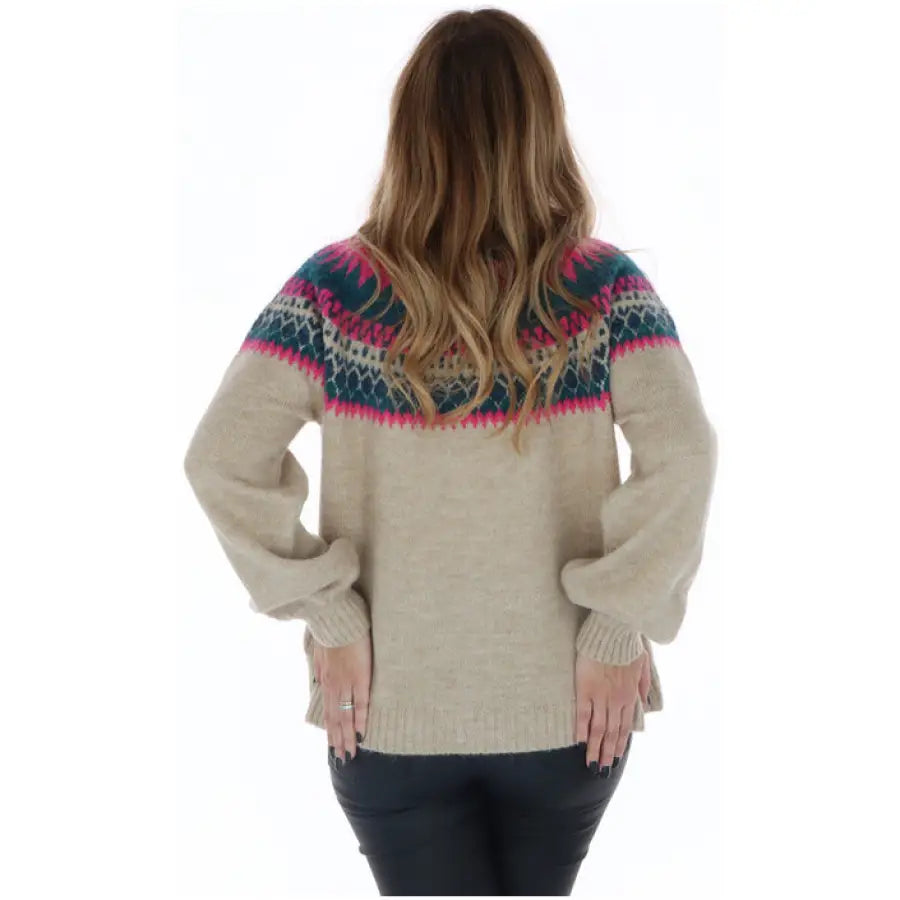 
                      
                        Superdry women wearing colorful pattern sweater from Superdry Women Knitwear collection
                      
                    