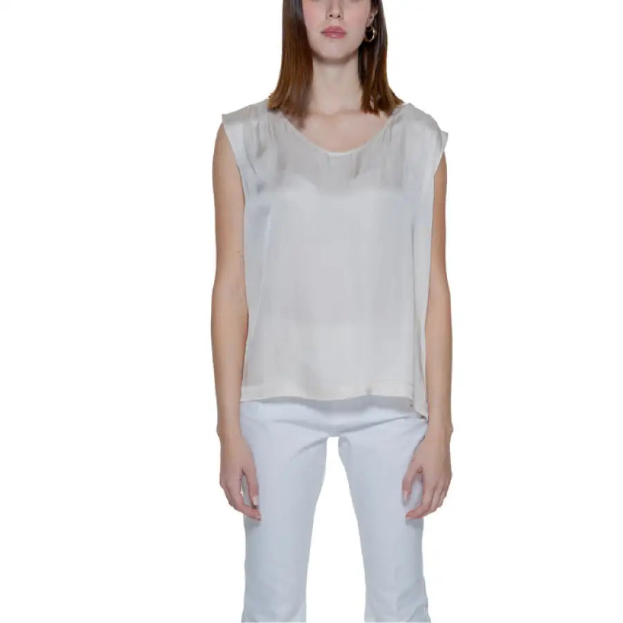 Woman in urban style white pants and top, Street One - Street One Women Blouse
