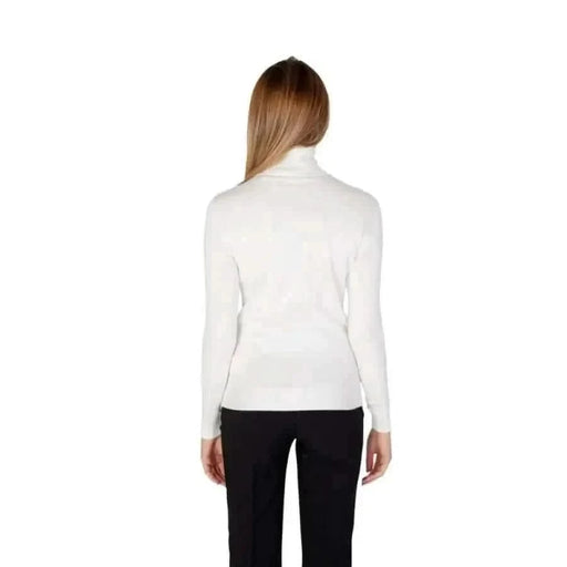 Guess - Women Knitwear - Clothing