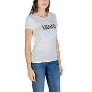 Woman wearing Liu Jo white printed short sleeve round neck T-shirt with patterned logo
