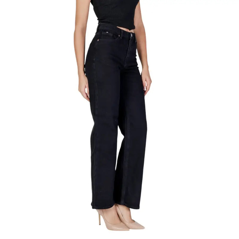 Schwarze Damen-Jeans aus dunkelblauem Denim mit hohem Bund, weitem Bein, geradem Schnitt und klassischem Fünf-Taschen-Design
