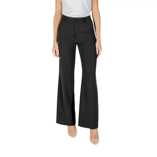 Women’s black high-waisted wide-leg trousers from Rinascimento for fall winter season
