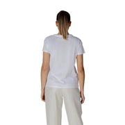 Womens white cotton t shirt with a simple round neckline and short sleeves in a classic style