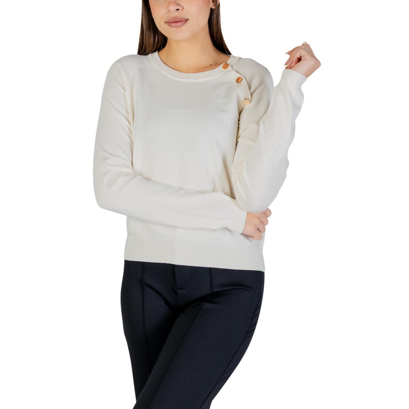 White Long Sleeve Round Neck Knit Top for Women