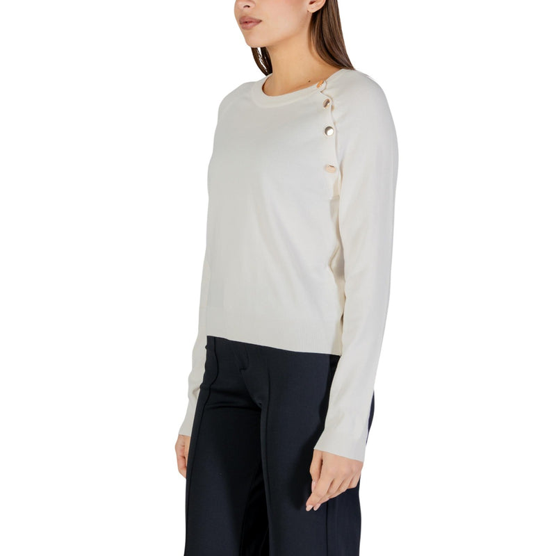 White Long Sleeve Round Neck Knit Top for Women