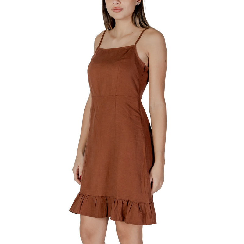 B.young - Robe à bretelles marron pour femme